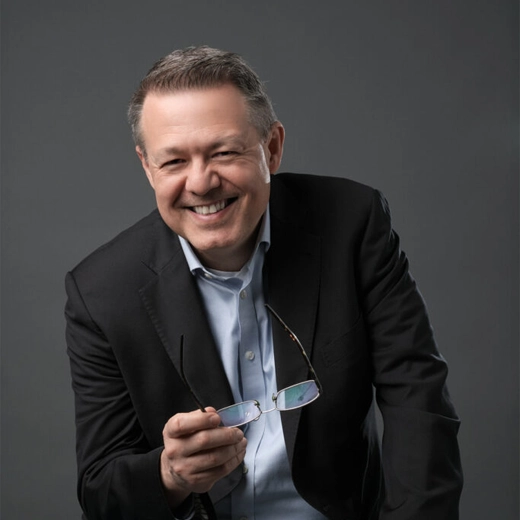 Adam Kingl CEDEP